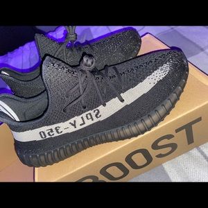 Yeezy 350 V2 Oreos